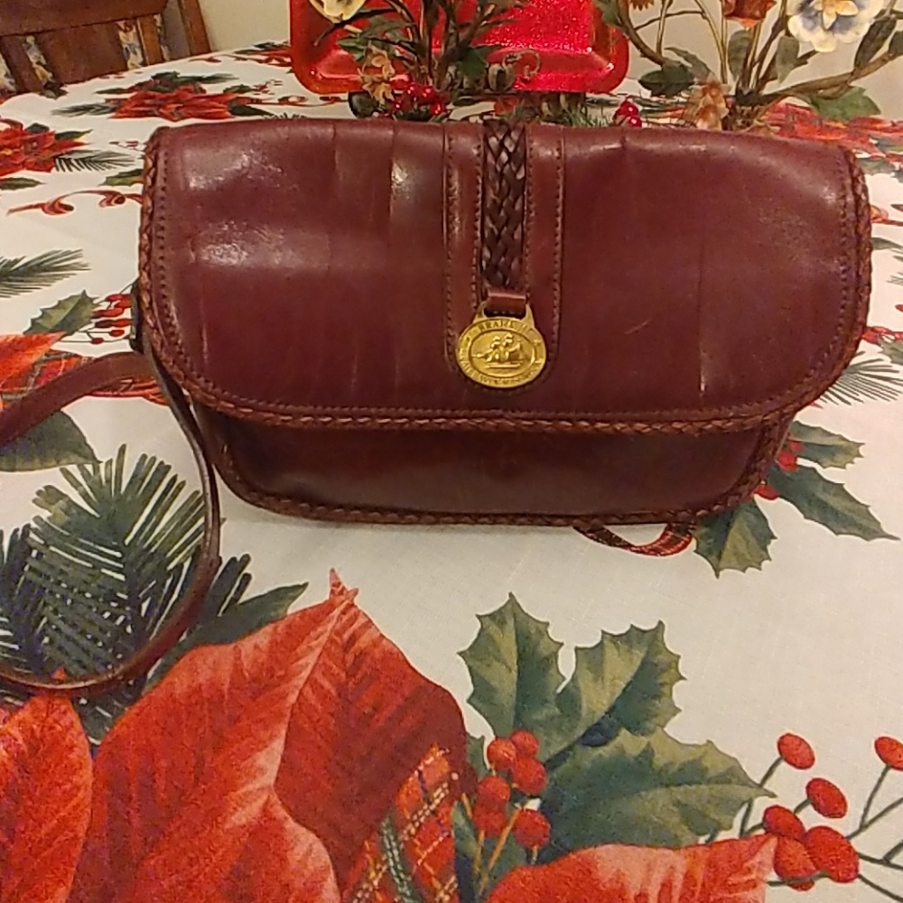 VINTAGE BRAHMIN SHOULDER BAG